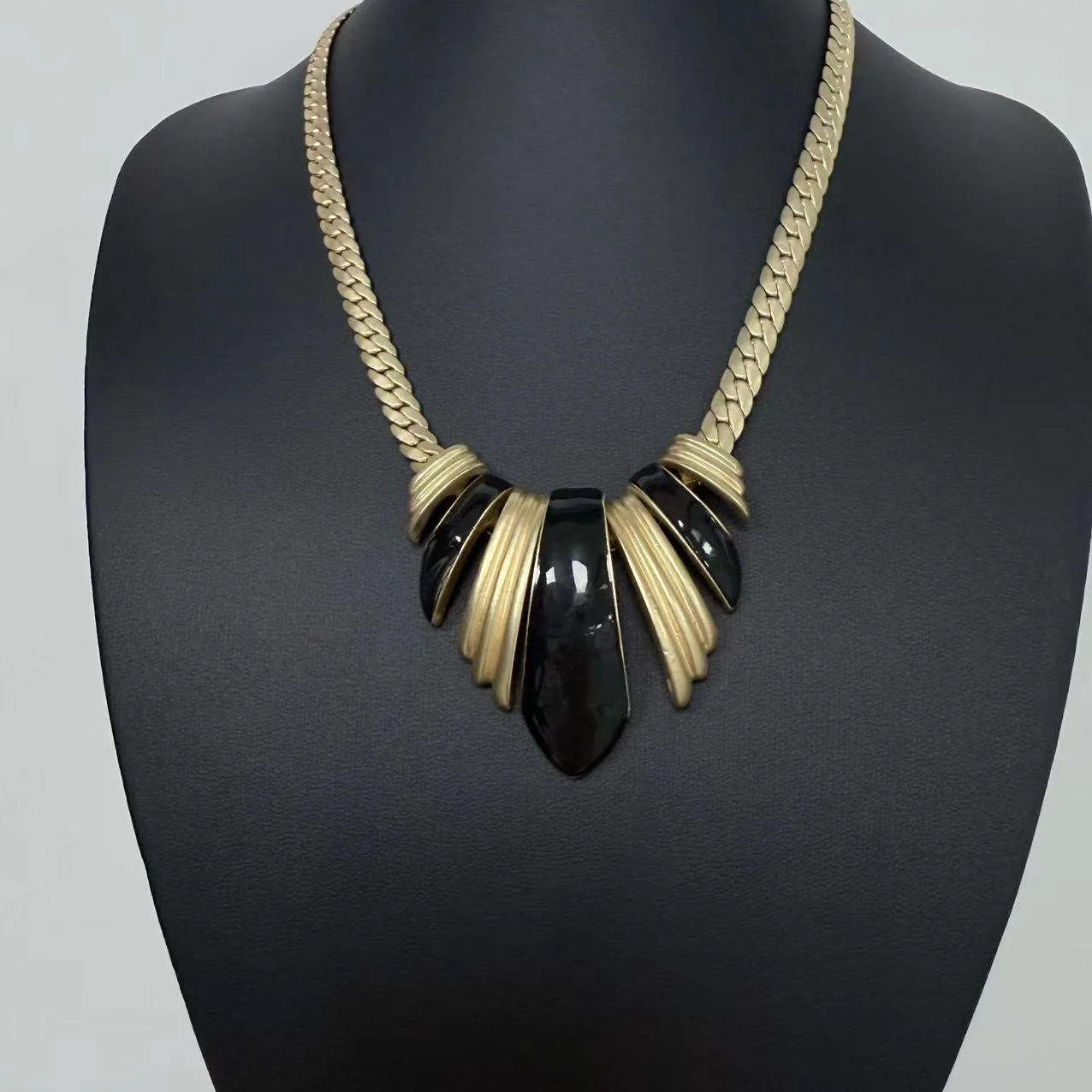 Hot Retro Black Gold Inverted Triangle Copper Alloy Snake Bone Chain Temperament Women with Cuban Chain Gold Pendant Necklace view 3