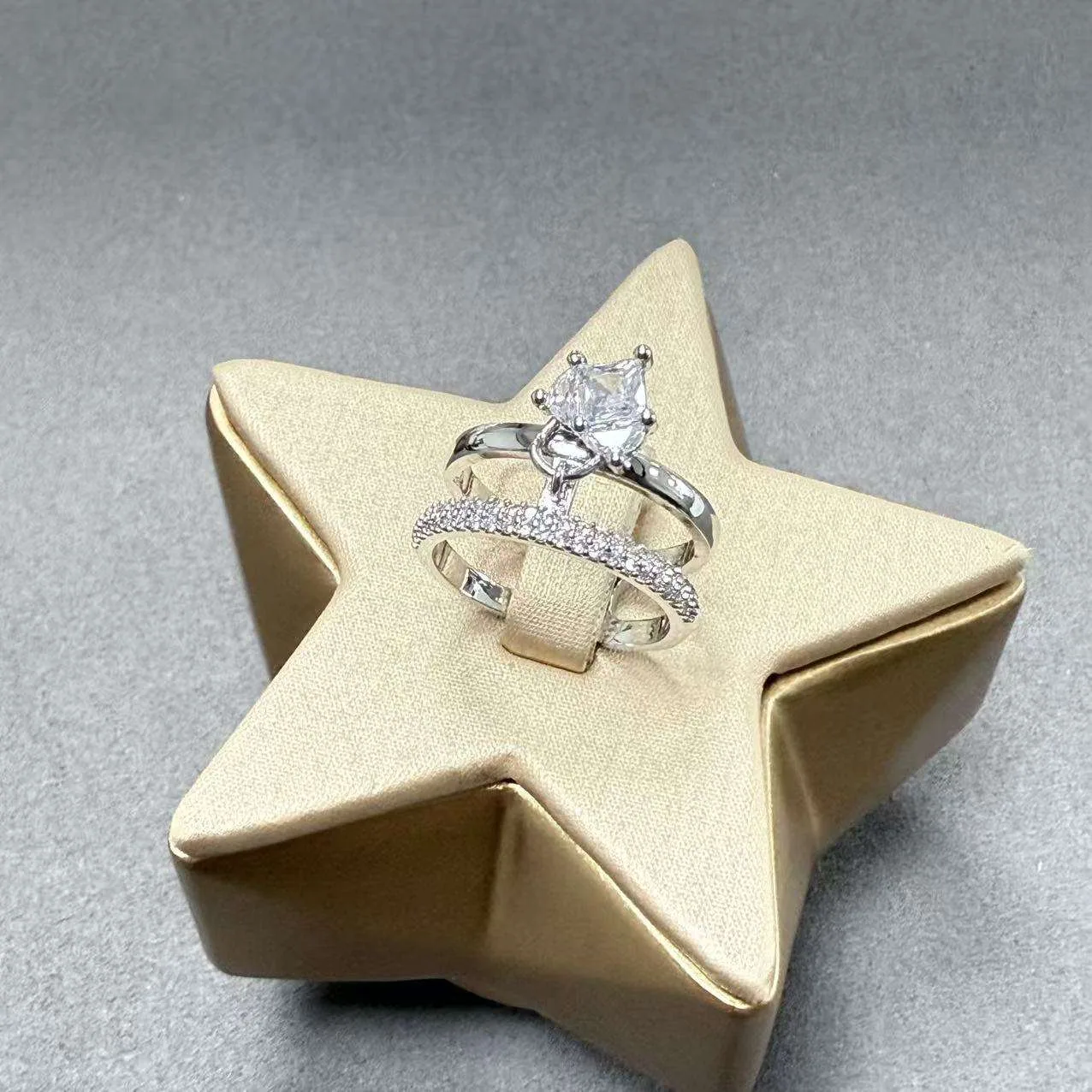 Wholesale Women's Fashion Jewelry Heart Pendant Zircon Diamond Rings Dainty Silver Plated Open Rings for Wedding Engagement view 3