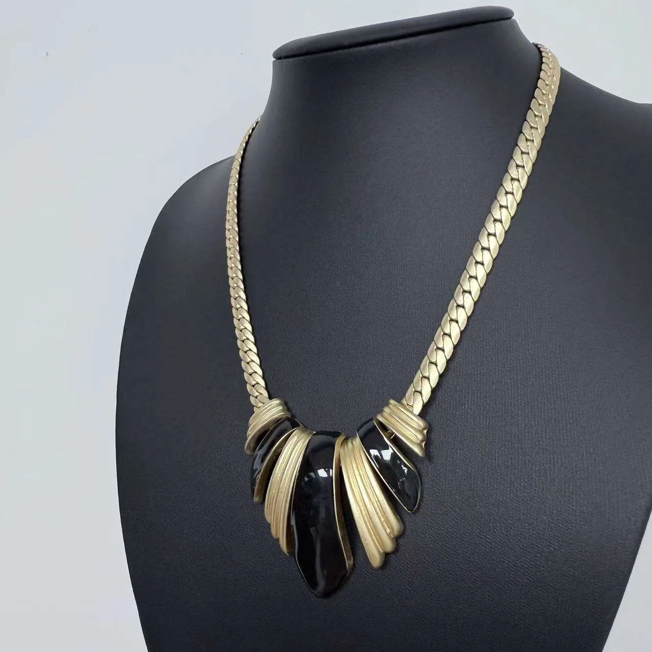 Hot Retro Black Gold Inverted Triangle Copper Alloy Snake Bone Chain Temperament Women with Cuban Chain Gold Pendant Necklace view 2