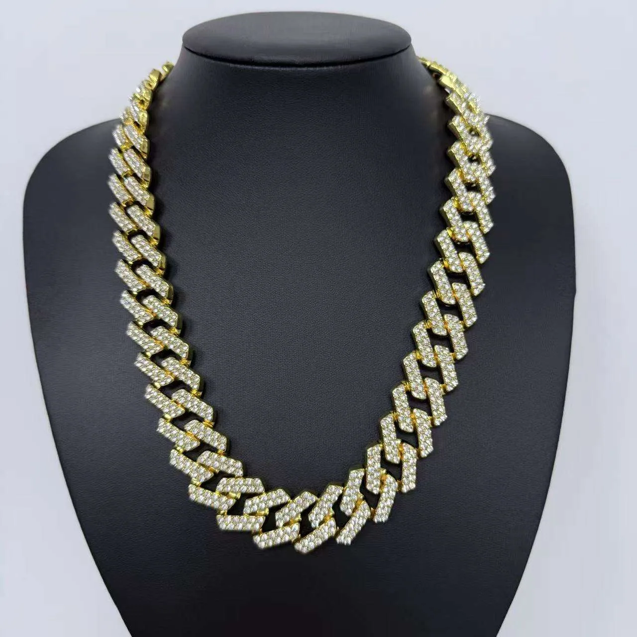 Men Exquisite Classic Hip-hop Two Rows of Iced Diamond-encrusted Alloy Fashion Gold Cuban Chain Necklace Jewelry for Party