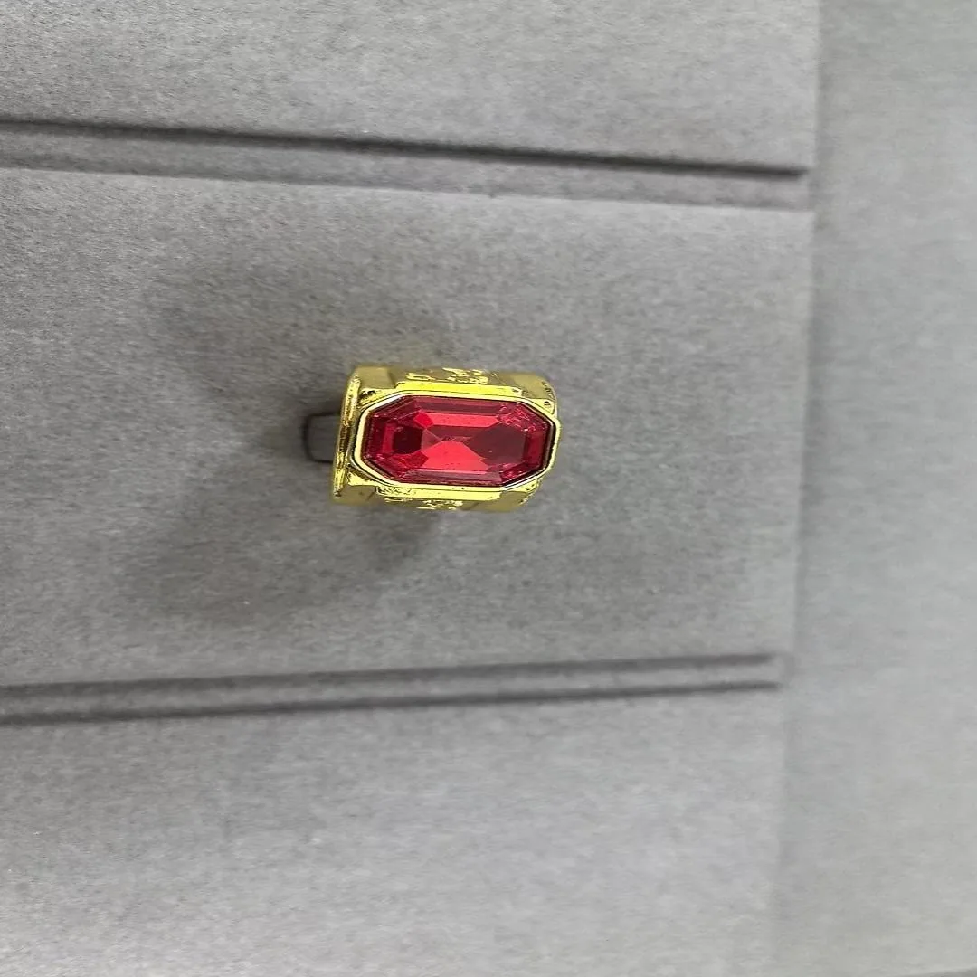 Wholesale Men Exquisite Luxury Square Multi-color Rings Inlaid Shiny Temperament Indelible Copper Alloy Gold Color Zircon Rings view 3