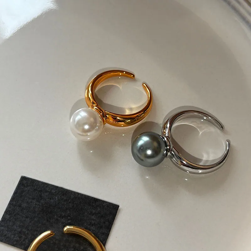 French Vintage Adjustable Pearl Ring for Women Geometric Brass Ring with Natural Freshwater Pearl Gold Plated Couple Ring view 2