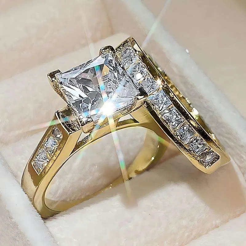 Hot-selling Exquisite Luxury Shiny square Cut Zircon Inlaid Temperament Women's Band Indelible Silver Copper Alloy Ring