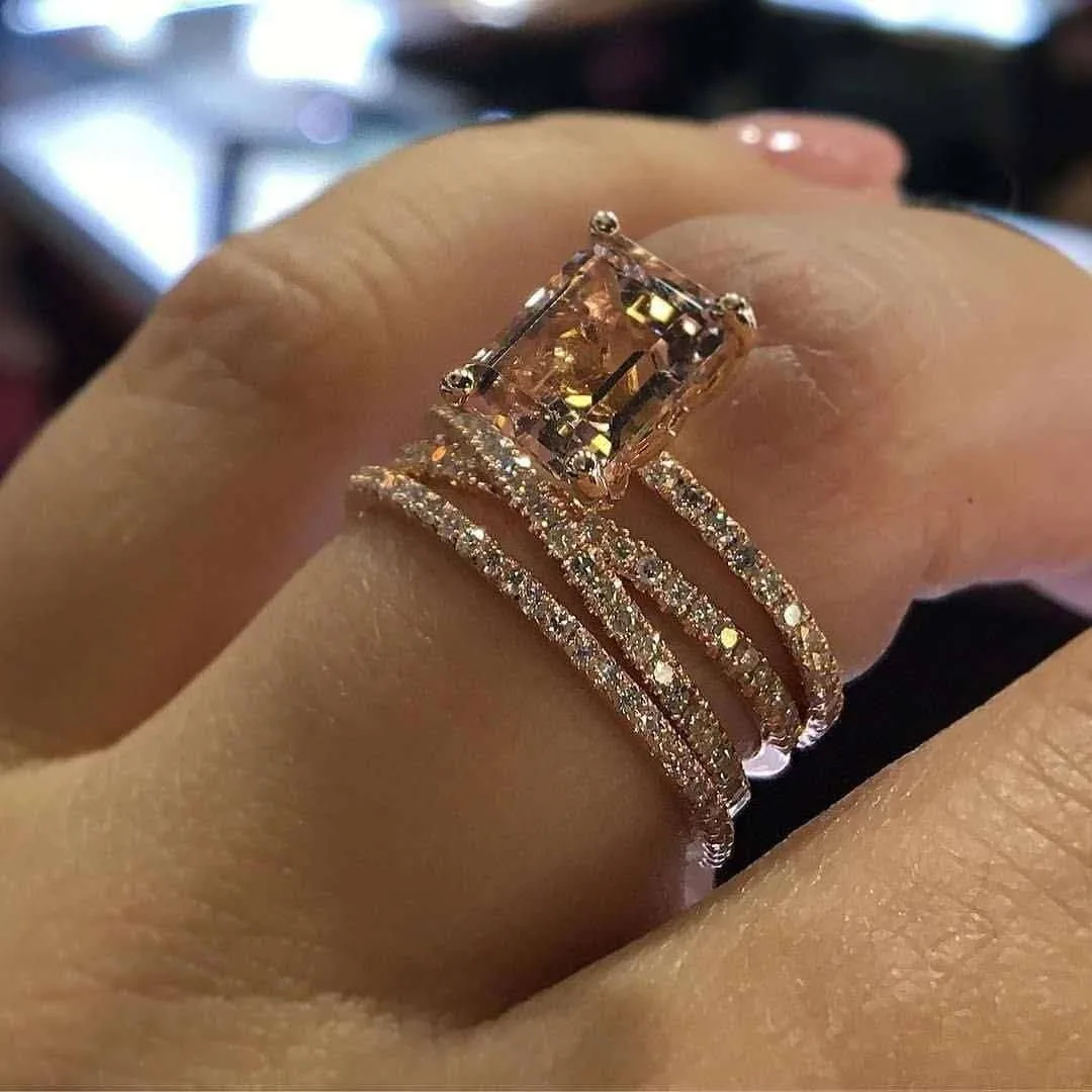 Fashion Jewelry Wholesale Zircon Personalized Ring Alloy Classic Glowing Luxury Anniversary Wedding Rings for Girls view 2
