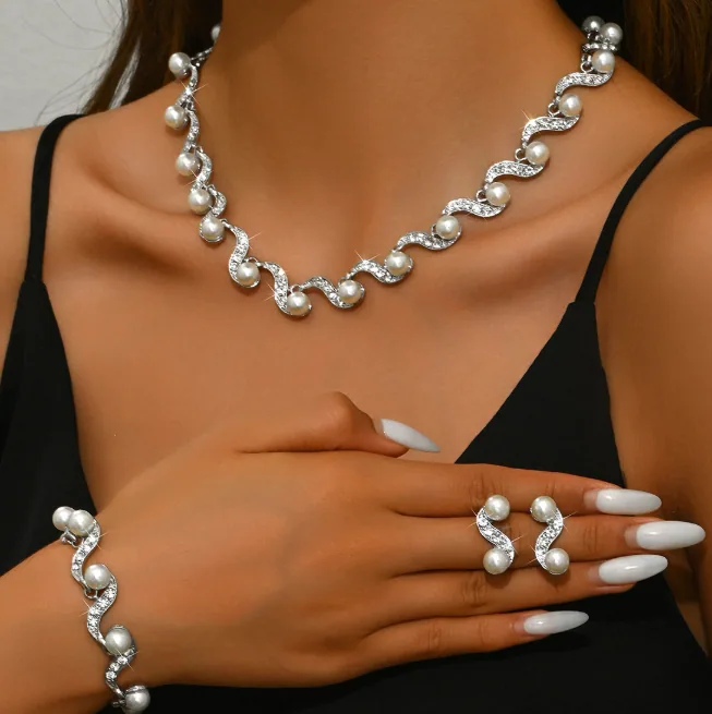 Wholesale S Wave Crystal Faux Pearl Jewelry Set Choker Necklace Stud Earrings Women Multi MOQ Bulk Supplier
