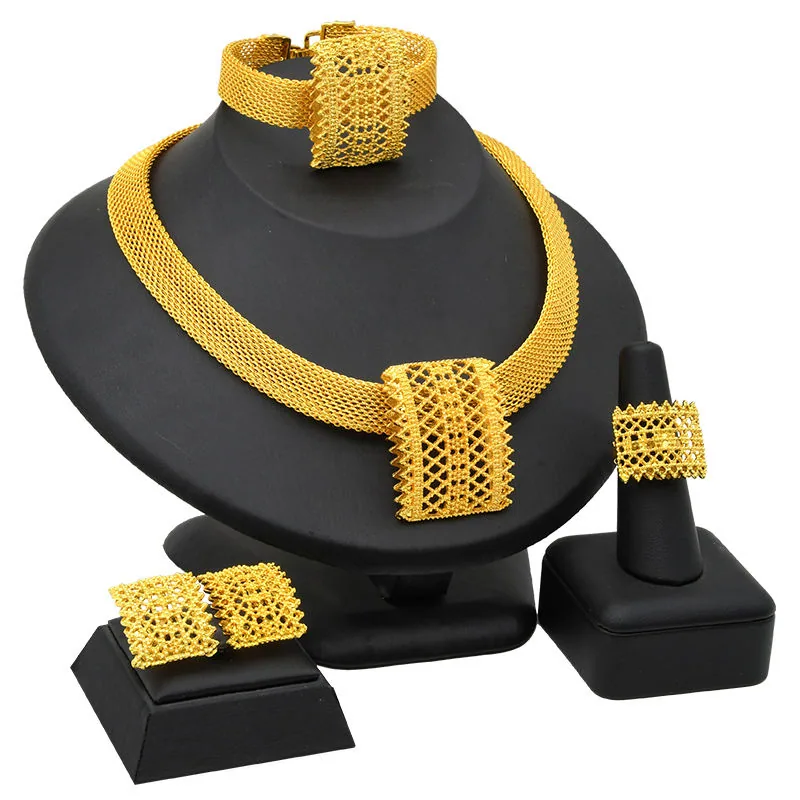 Wholesale Fancy Jewellery for Ladies Fashion Necklaces for Women Set High Quality Glod Plated Jewelry Set