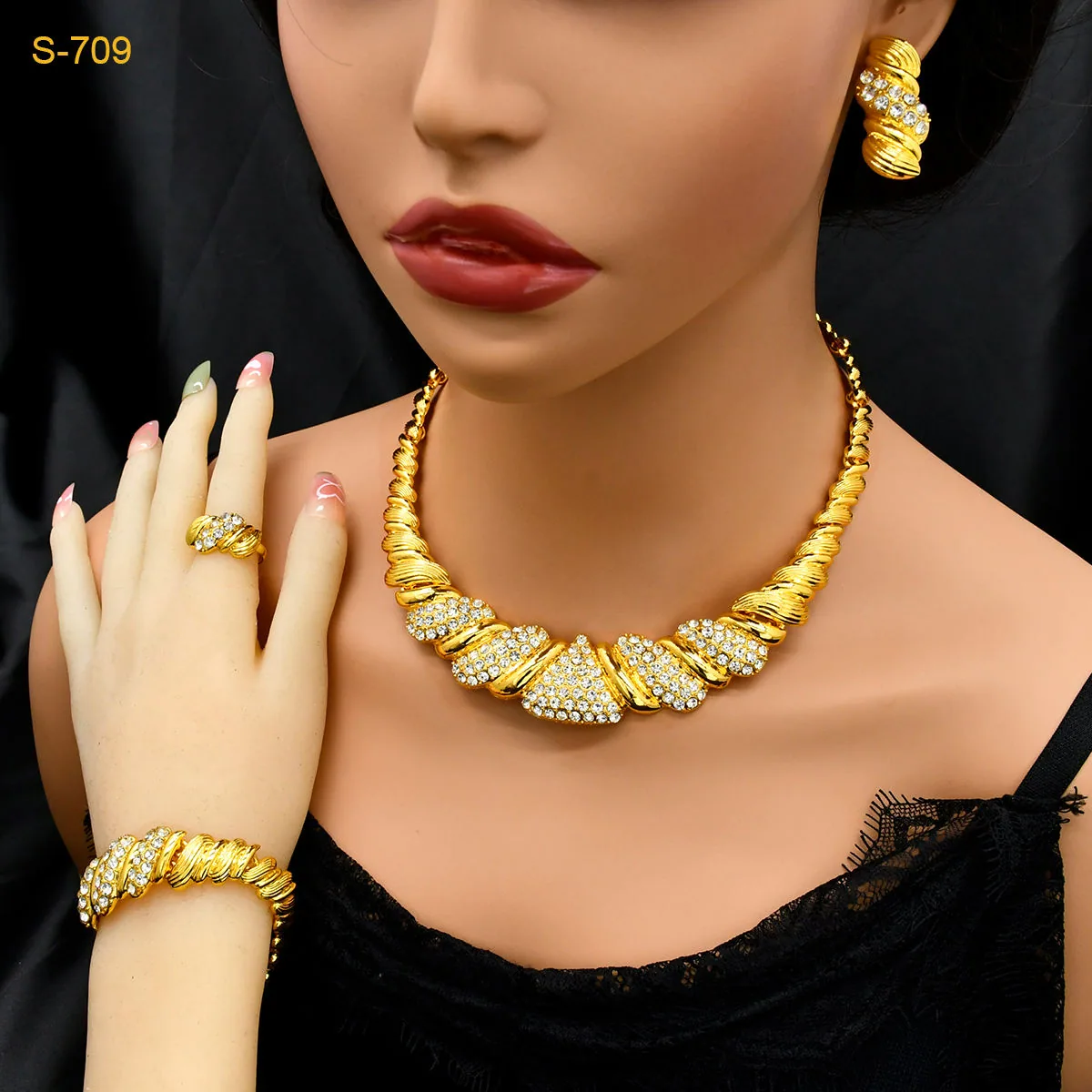Luxury Crystal Necklaces for Women Set Dubai Style Gold Plated Jewelry Earrings Ring Bracelet Wedding Wholesale Jewelry Sets view 2