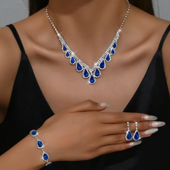 Custom Fashion Jewelry Sets Luxury Waterdrop V-shaped Elegant Diamond Pendant Necklace Copper Earrings Necklaces for Women Set