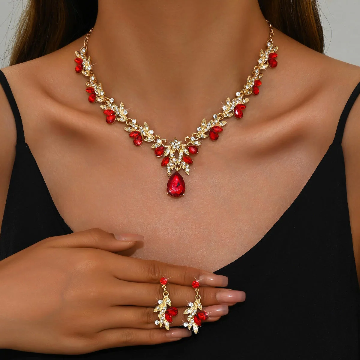 Joias De Luxo Gold Plated Copper Alloy Jewelry Diamond Flower Leaf Shaped Women's Earrings Necklaces Fancy Jewellery for Ladies view 2