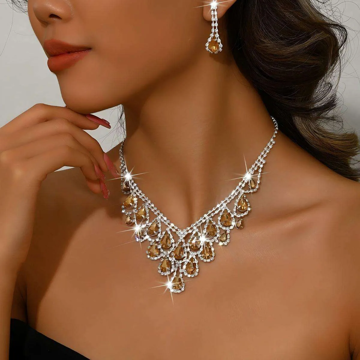Fine Pendant Water Drop Double V-shaped Locket Necklace Diamond Fashion Chain Jewelry Sets Earrings Necklaces for Women Set view 2