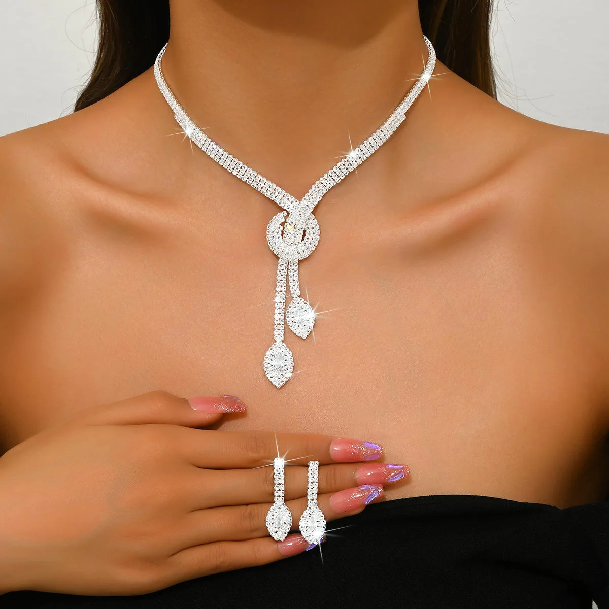 Custom Elegant Luxury Ladies Jewelry Sets Wedding Anniversary Bridal Accessories Copper Shining Earrings Necklaces for Women Set