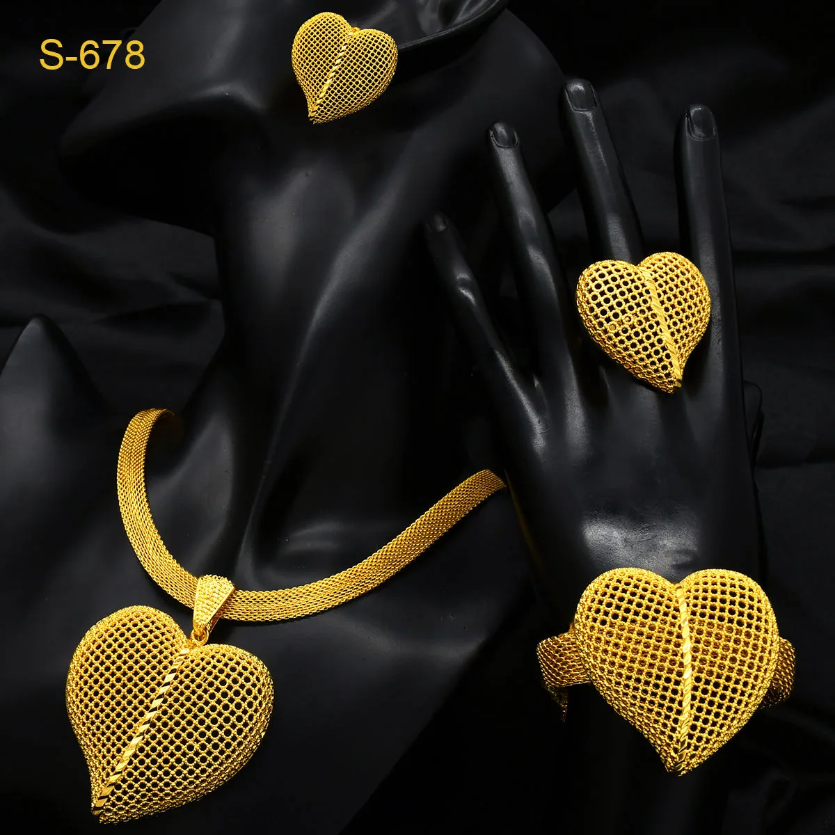 Heart Pendant Necklace Wholesale Dubai Style Gold Jewelry Sets Wedding Accessories Designer Inspired Jewelry Sets for Women view 3