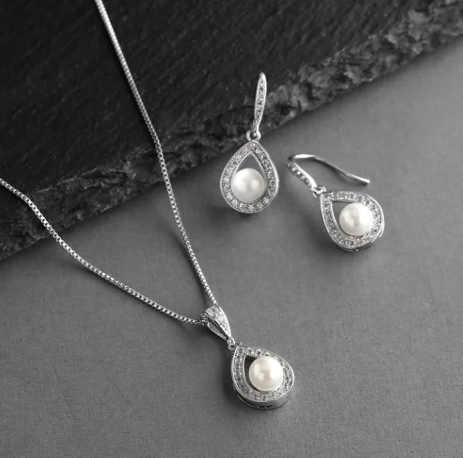 Wholesale Vintage Teardrop Rhinestone Faux Pearl Jewelry Set Necklace Drop Earrings Women MOQ 12 Sets Bulk Supply view 3