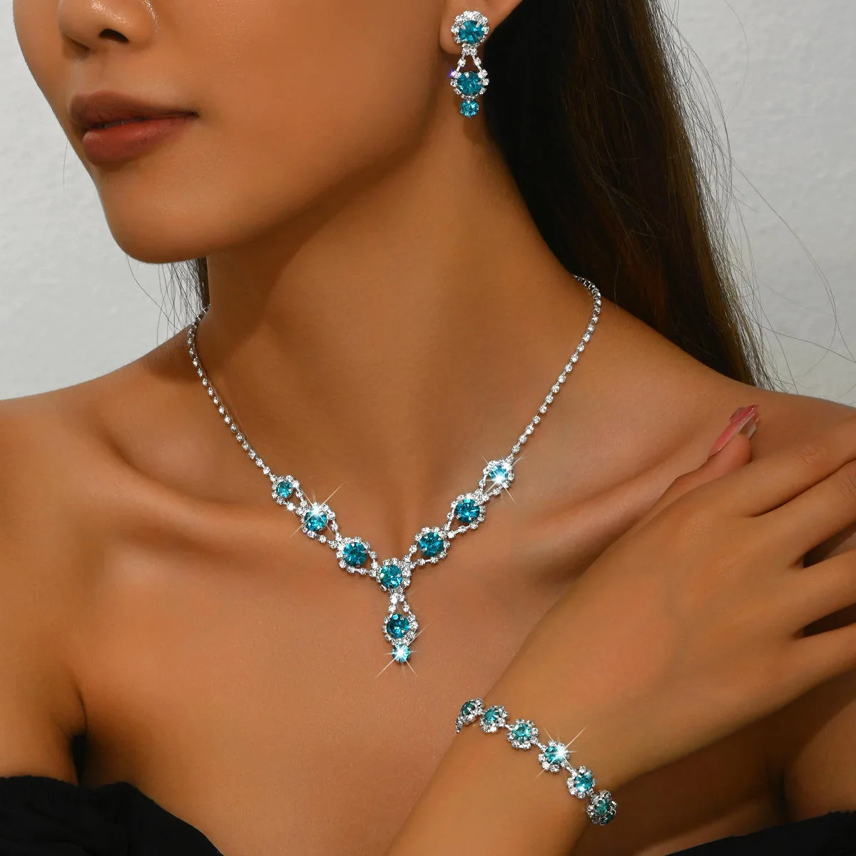 Custom Luxury Flowers Pendant Diamond Copper Fashion Fine Earrings Necklaces for Women Wedding Jewelry Sets Joias De Luxo view 3