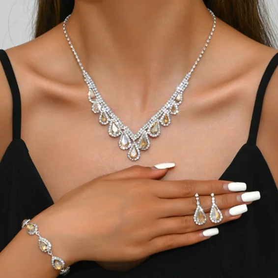 Custom Fashion Jewelry Sets Luxury Waterdrop V-shaped Elegant Diamond Pendant Necklace Copper Earrings Necklaces for Women Set view 2