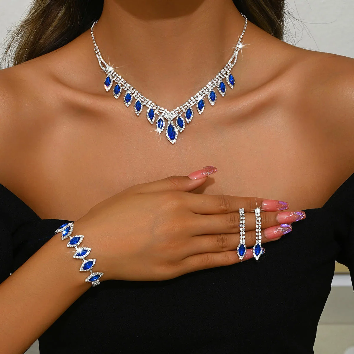 Custom Luxury Shiny Pendant Diamond Wedding Party Copper Alloy Earrings Bracelet Necklaces for Women Set Fashion Jewelry Sets view 3