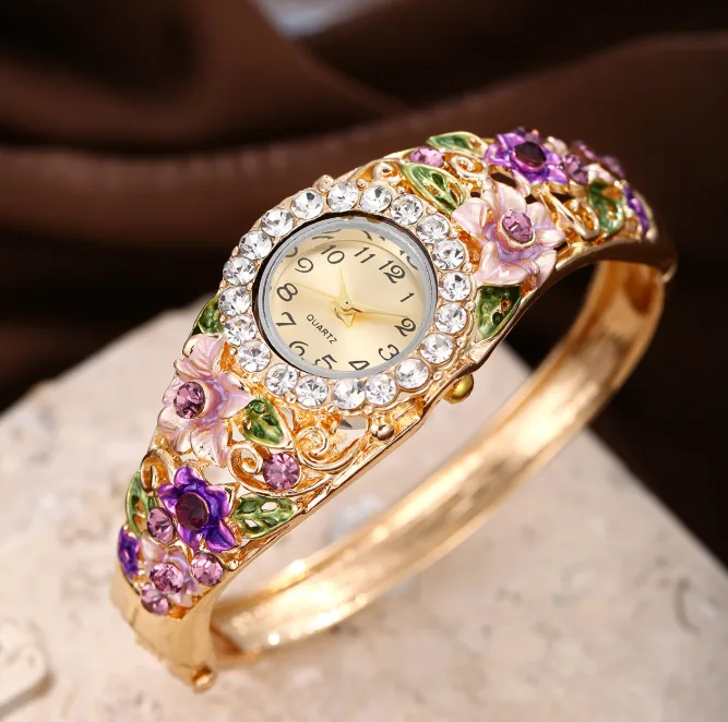 Korean Style Inlaid Rhinestone Lace Edge Women Quartz Watch Elegant Alloy Bangle Watch In Stock Wholesale