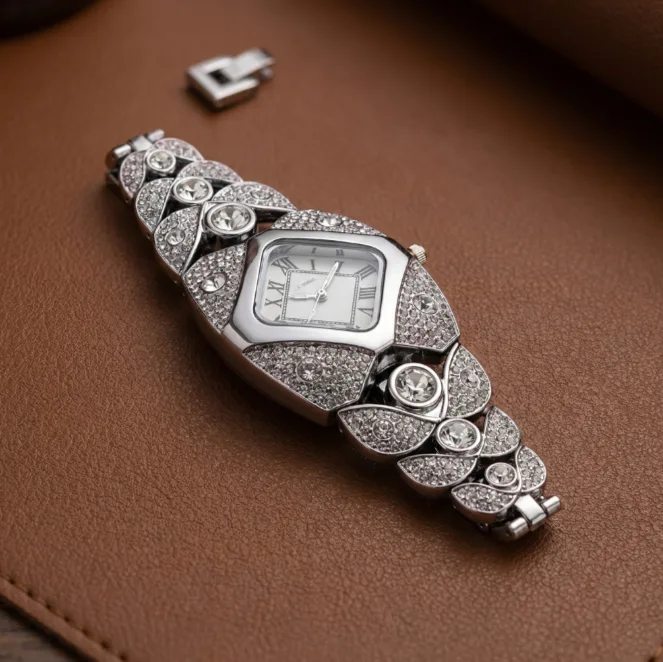 Full Rhinestone Bangle Watch for Women Square Niche Starry Sky Quartz Wrist Watch Fashion Ladies Watch