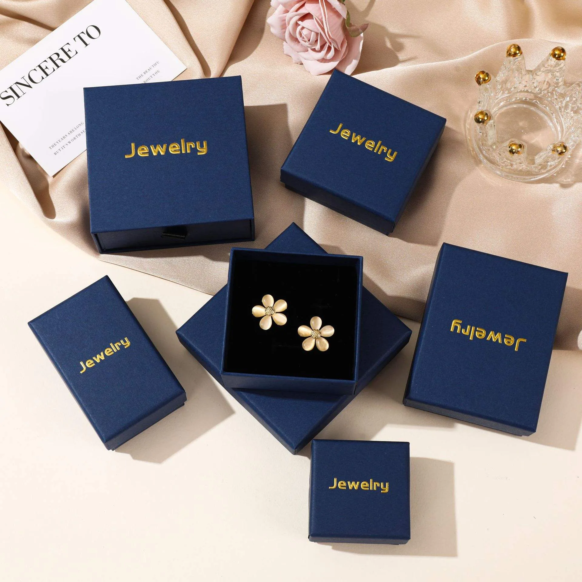 Wholesale Gift Box Custom Jewelry Set Box Made of Paper Manufacturer for Necklace Bracelet Earrings Rings OEM Custom Box view 3