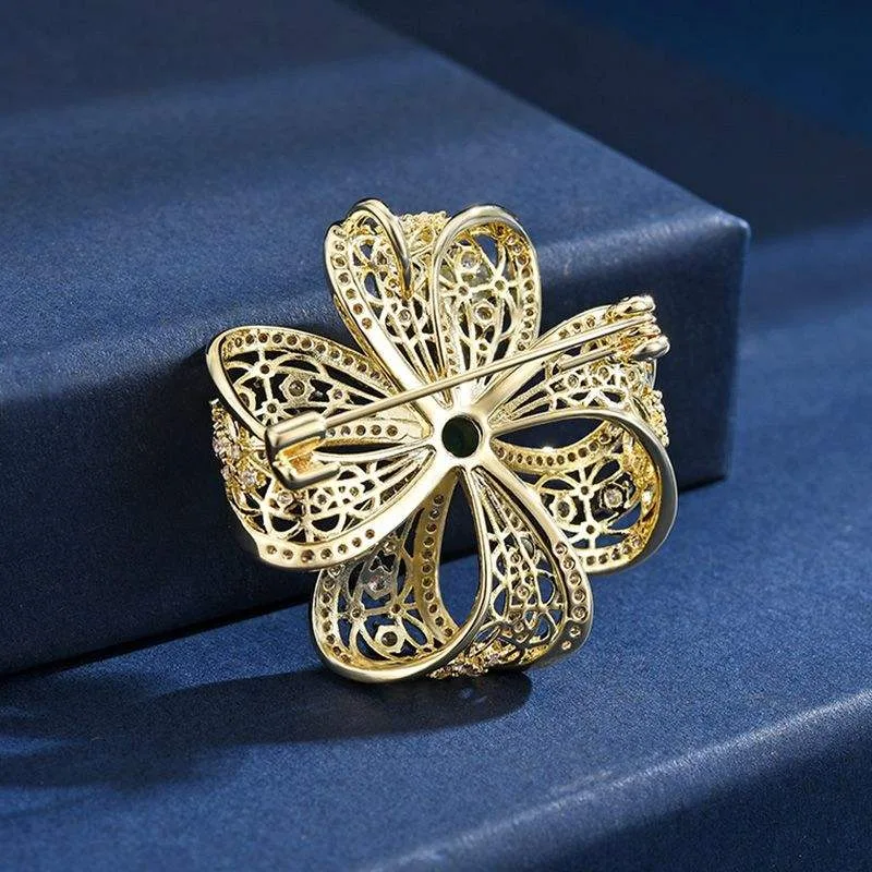 Four Leaf Clover Brooch for Women Men Retro Hollow Exquisite High-End Suit Lapel Pin Accessory for Wedding Party view 2