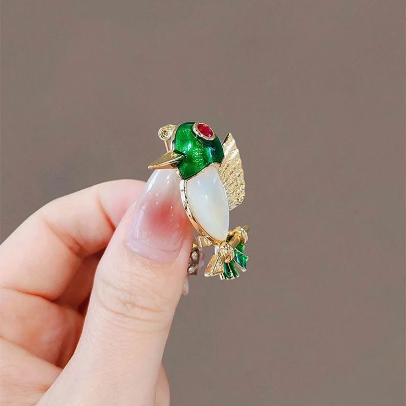 14K Gold Plated Copper Cute Little Green Bird Heart-shaped Zirconia Lady's Children's Brooch Fashion Classic Jewelry view 3