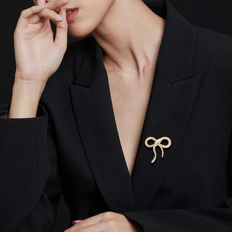 Bow Snake Fashion Brooch Elegant Animal Pin for Women Men Suit Accessory Wholesale Jewelry Anti-Exposure Clip for Party Wedding view 3