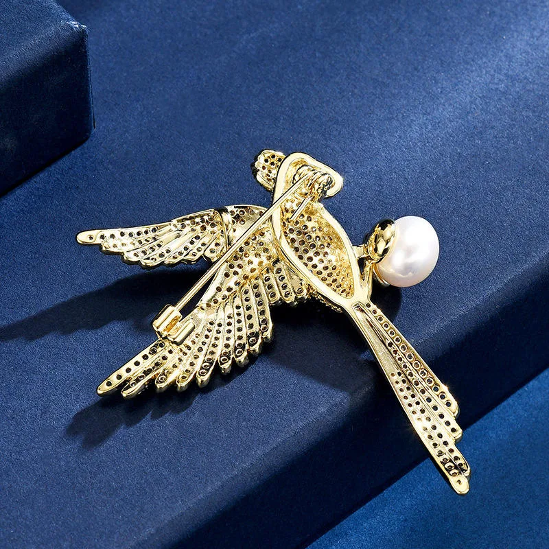 Wholesale Brooch Fashion Jewelry for Women Men Zircon Parrot Versatile Cute Bird Pearl Pin Clothing Accessory for Wedding view 2