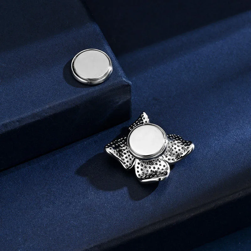 Flower Magnetic Brooch Pin Daily Commuter Anti-Exposure Magnetic Button Elegant Outfit Accessory Fancy Jewellery for Ladies Men view 2
