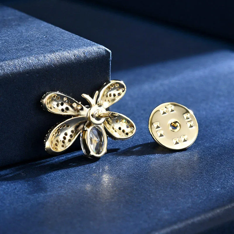 Gold Crystal Bee Brooch Wholesale Fashion Jewelry for Women Men Animal Lapel Pin Unique Anti-Exposure Clip for Gift Wedding view 2