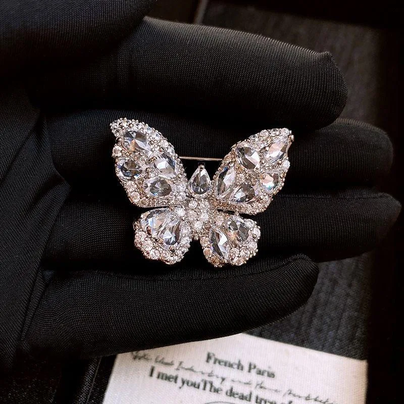 Butterfly-shaped Waterdrop Oval Zircon Brooch Copper Lady Brooch Fashion Women Classic Accessories Jewelry