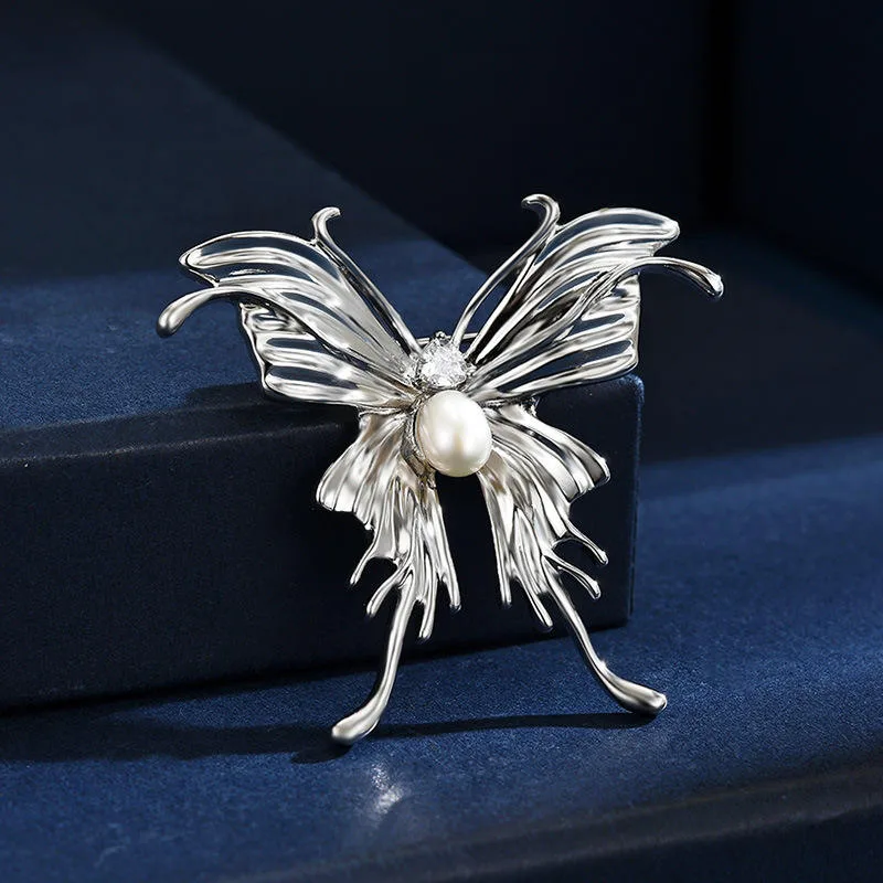 Fashion Butterfly Brooch Pin Freshwater Pearl Elegant Brooch for Women Men Outfit Accessory Fancy Jewellery for Gift Wedding
