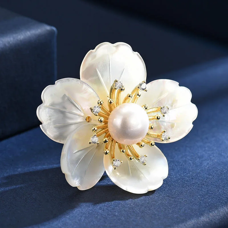 Wholesale Fashion Freshwater Pearl Cherry Blossom Magnetic Brooch for Women Men Luxury Natural Suit Shirt Accessory