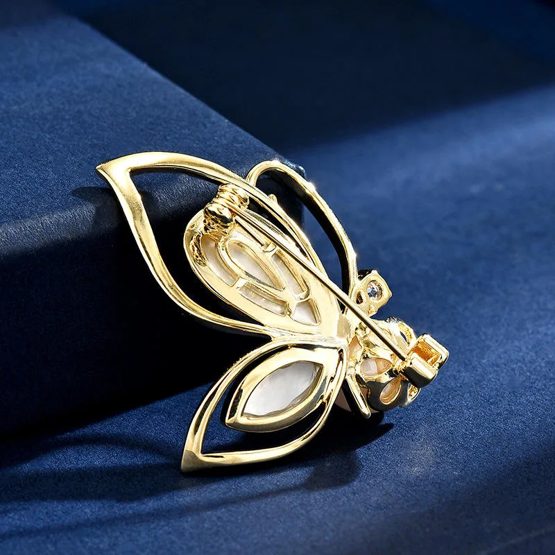 Butterfly Brooch Wholesale Fashion Jewelry for Women Men Animal Lapel Pin Unique Anti-Exposure Clip for Gift Wedding view 2