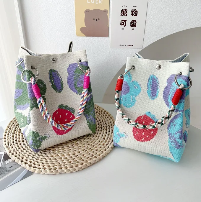 Women's Knitted Bucket Bag Geometric Print Handbag with Rope Handle Streetwear Shoulder Bag view 3