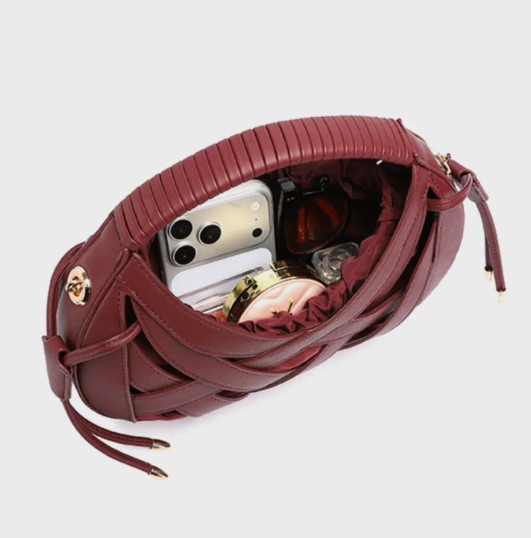 Korean Style Patent Leather Crossbody Bag Heart-shaped Woven Design Drawstring Closure view 2