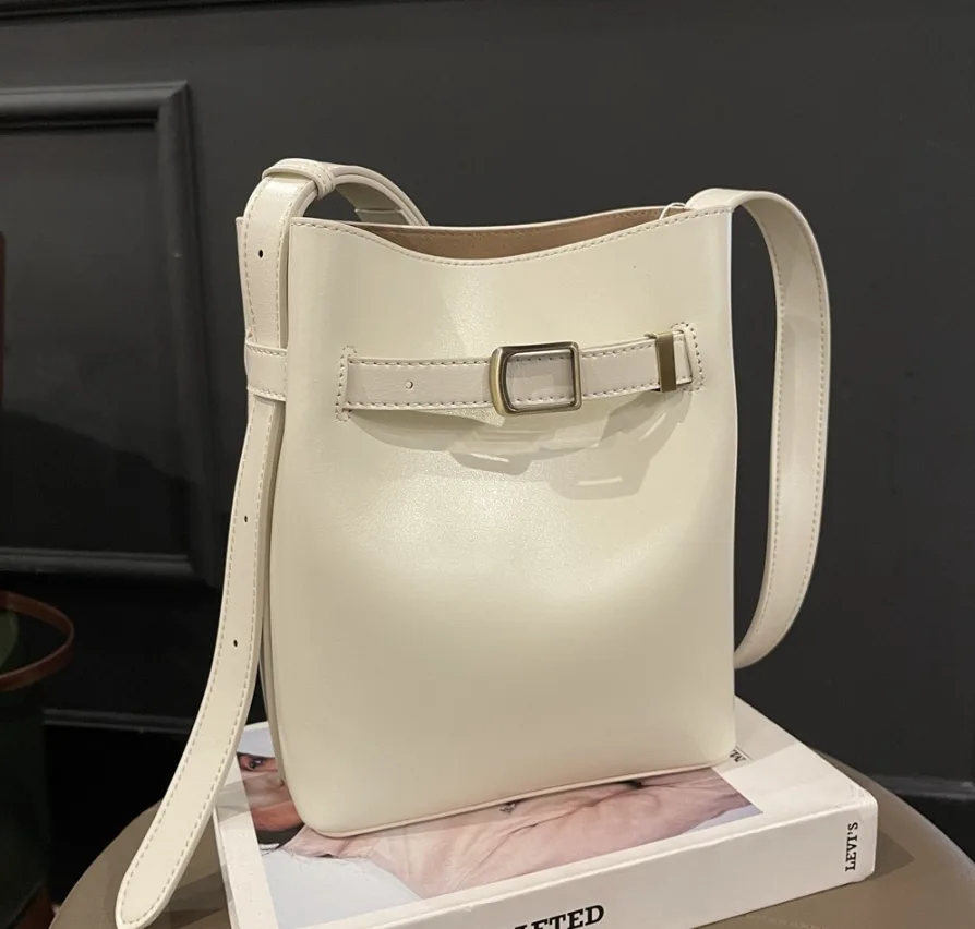 High Quality Genuine Leather Bucket Bag for Women Adjustable Strap Crossbody Shoulder Bag with Multiple Colors
