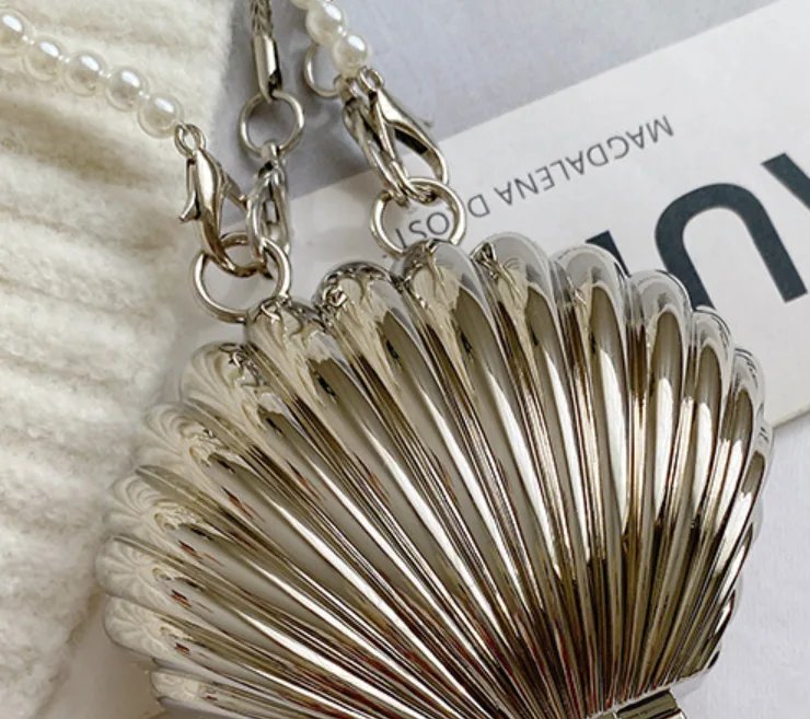 Silver/Gold Shell Shape Evening Clutch Bag with Dual Chains Mini Hard Shell Crossbody Purse view 3