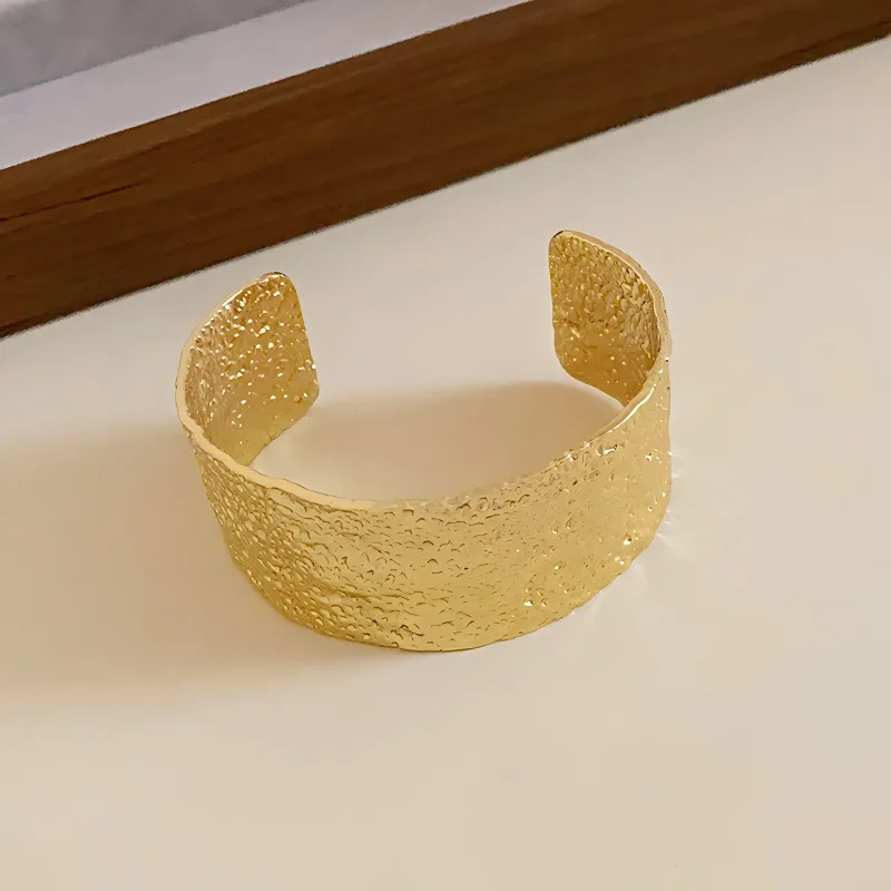 High-quality New Luxury Fashion Geometric Irregular Opening Copper Alloy Material Temperament Female Cuff Gold Silver Bangles view 2