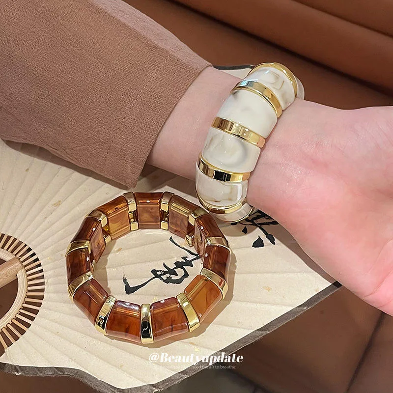 Fashion Acrylic Exaggeration Retro Personality Smut Acrylic Stretch Bracelet for Women view 2