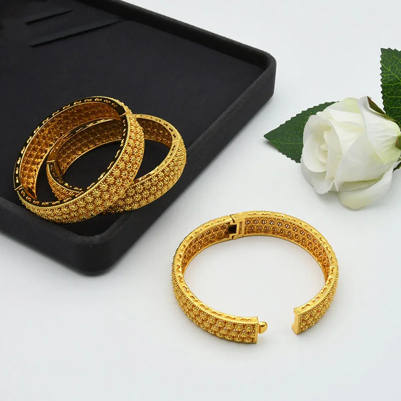 High Quality Fashion Brass Alloy Jewelry Vintage Gold Plated Bracelet Luxury Flower Geometry Hollow Pattern Bangles for Women view 3