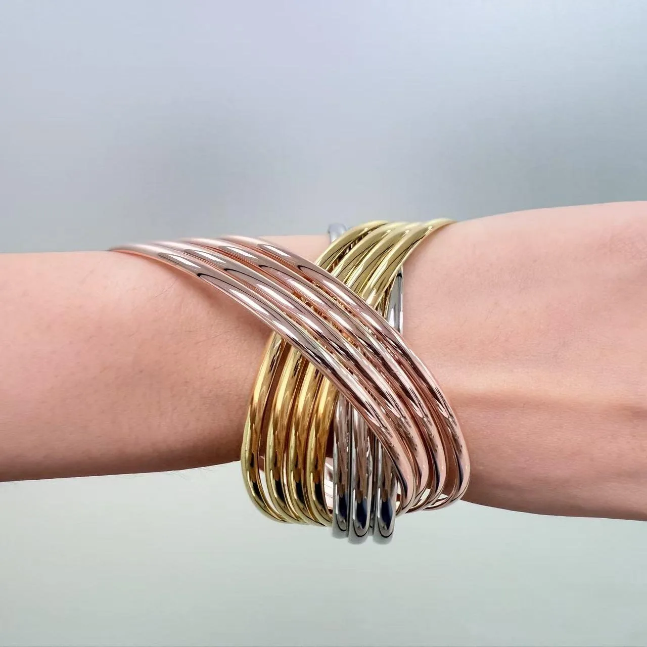 High-quality New Luxury Bracelet Geometry Classic Retro Temperament Titanium Steel Bangles with Cuffs for Men and Women. view 2