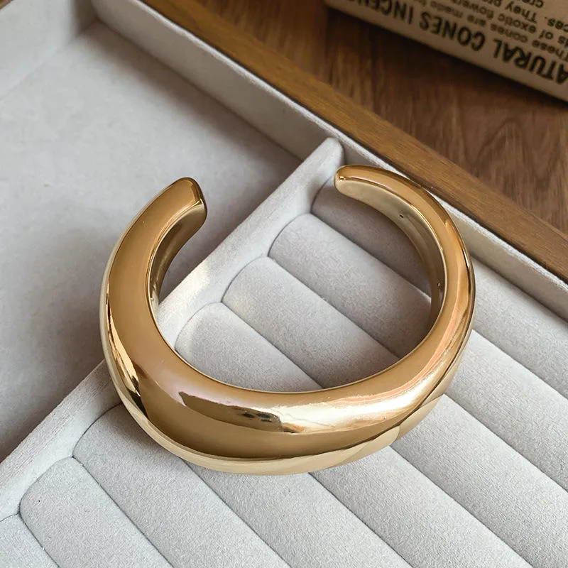 Fashion Classic Smooth Bracelets Gold Plated Alloy Big Wide Bangles Opening for Jewelry for Daily Wear Simple Jewelry