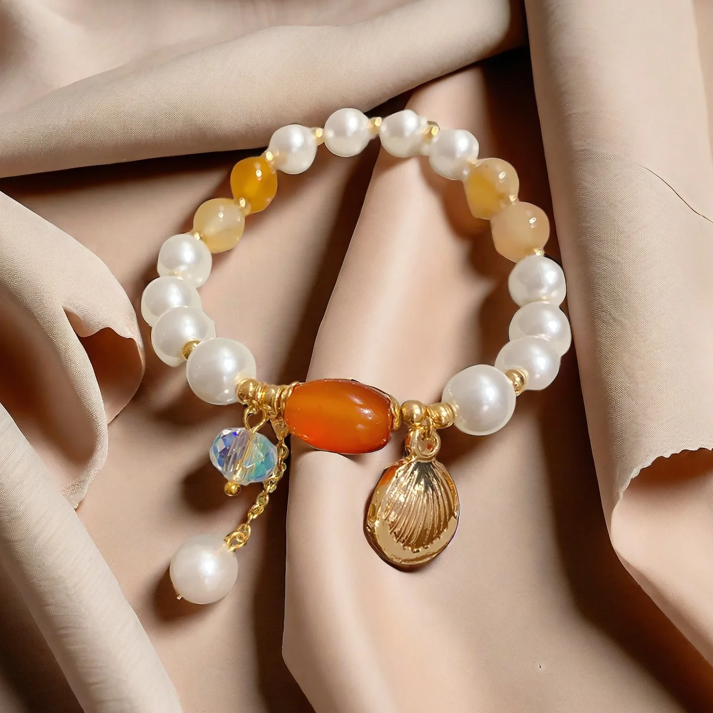 Custom Agate Pearl Shell-Shaped Pendant Bracelet Gold Plated Copper Jewelry Fashionable Glass Beaded String for Women Gift view 3