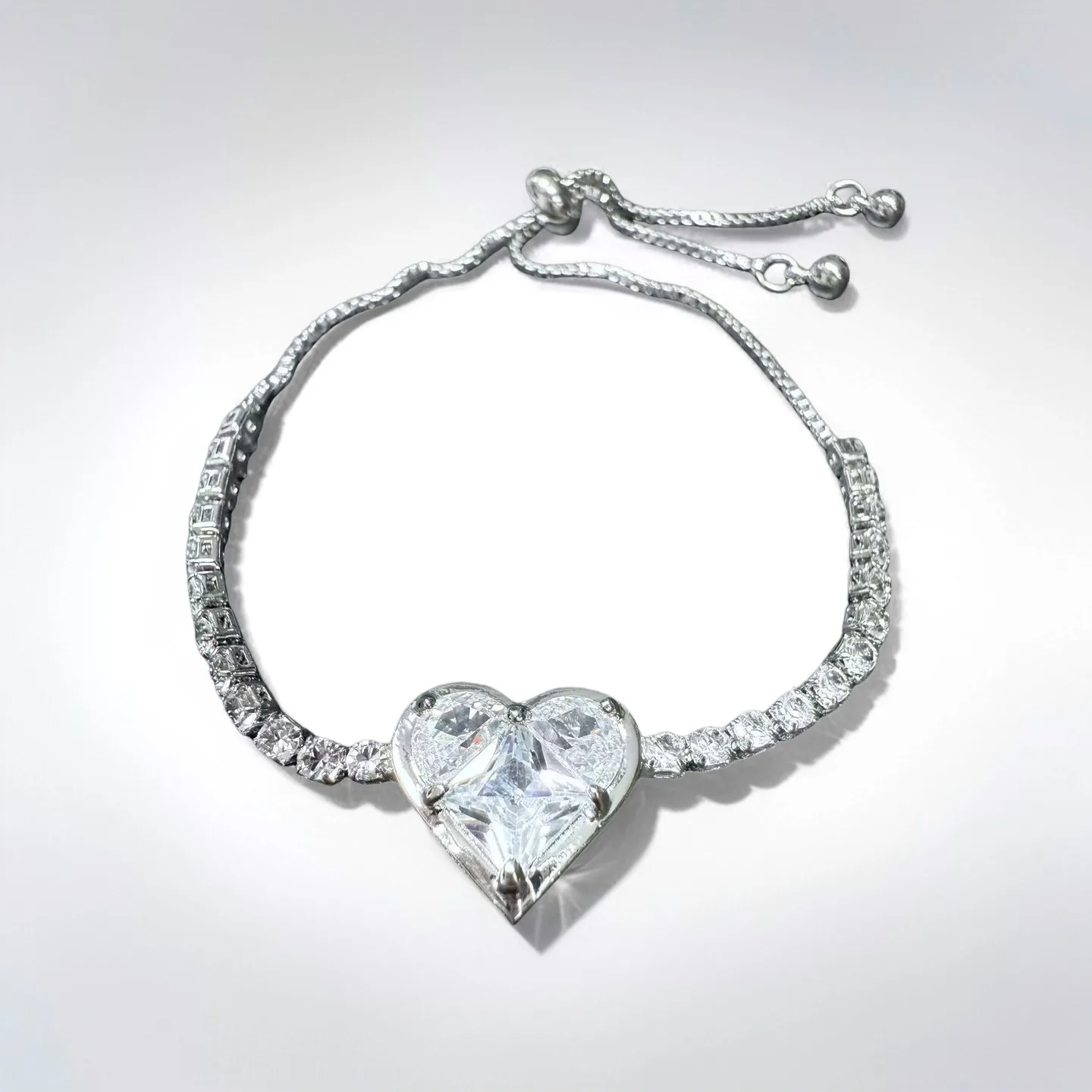Women Luxury Heart Shaped Cubic Zirconia Tennis Bracelet Adjustable Slider Design Sparkling Statement Jewelry for Gift view 2