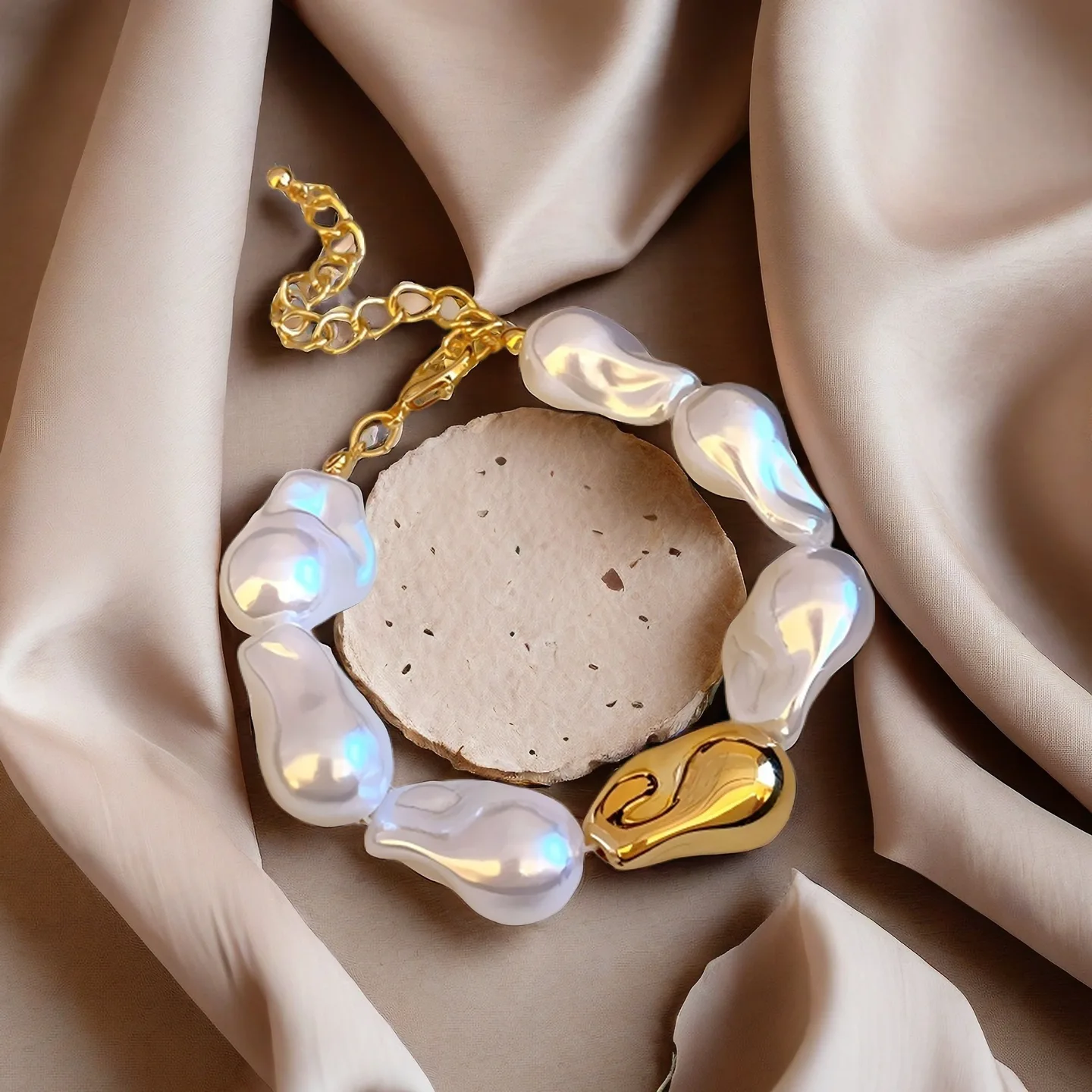 Woman's Custom Imitation Irregular Baroque Pearl Bracelet Beaded Gold Plated Alloy Bracelets Wedding Jewelry Fashion Jewellery view 3