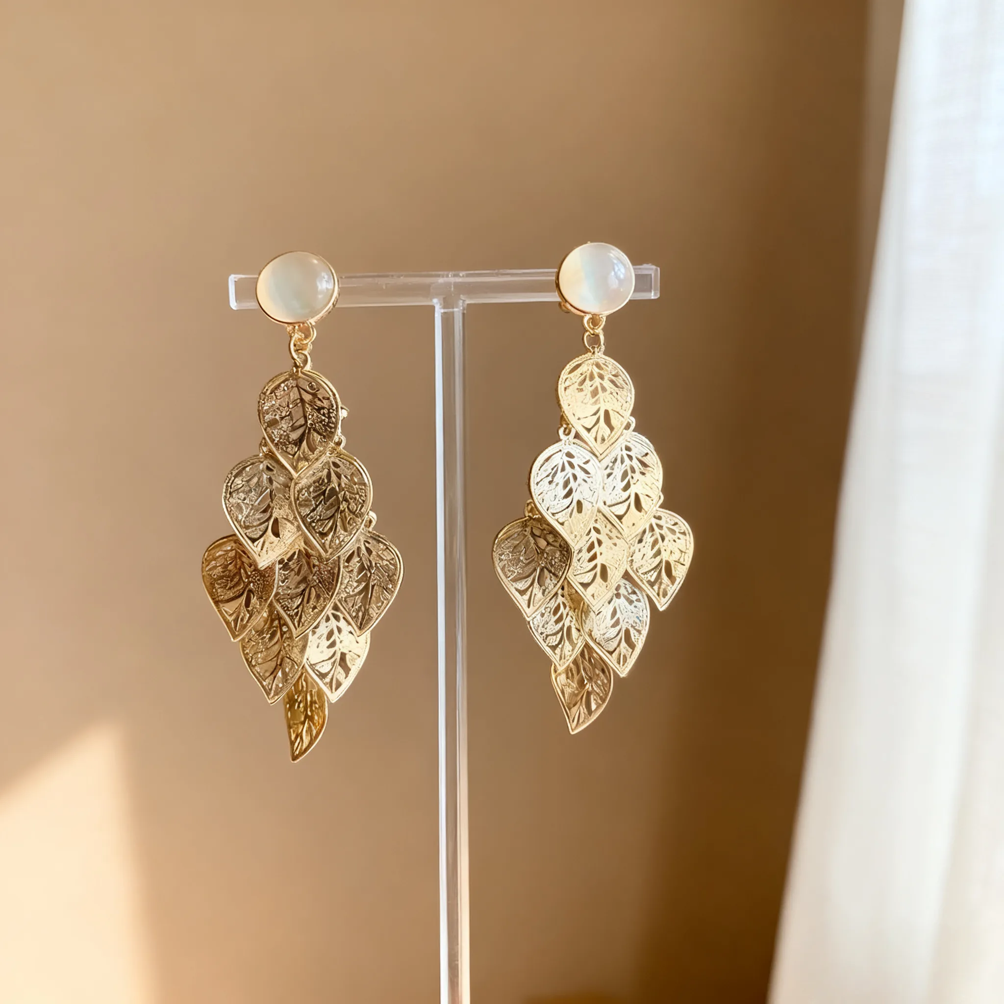 Boho Gold Leaf Chandelier Drop Earrings for Women Vintage Hollow Filigree Long Dangle Statement Wedding Party Wholesale Earrings