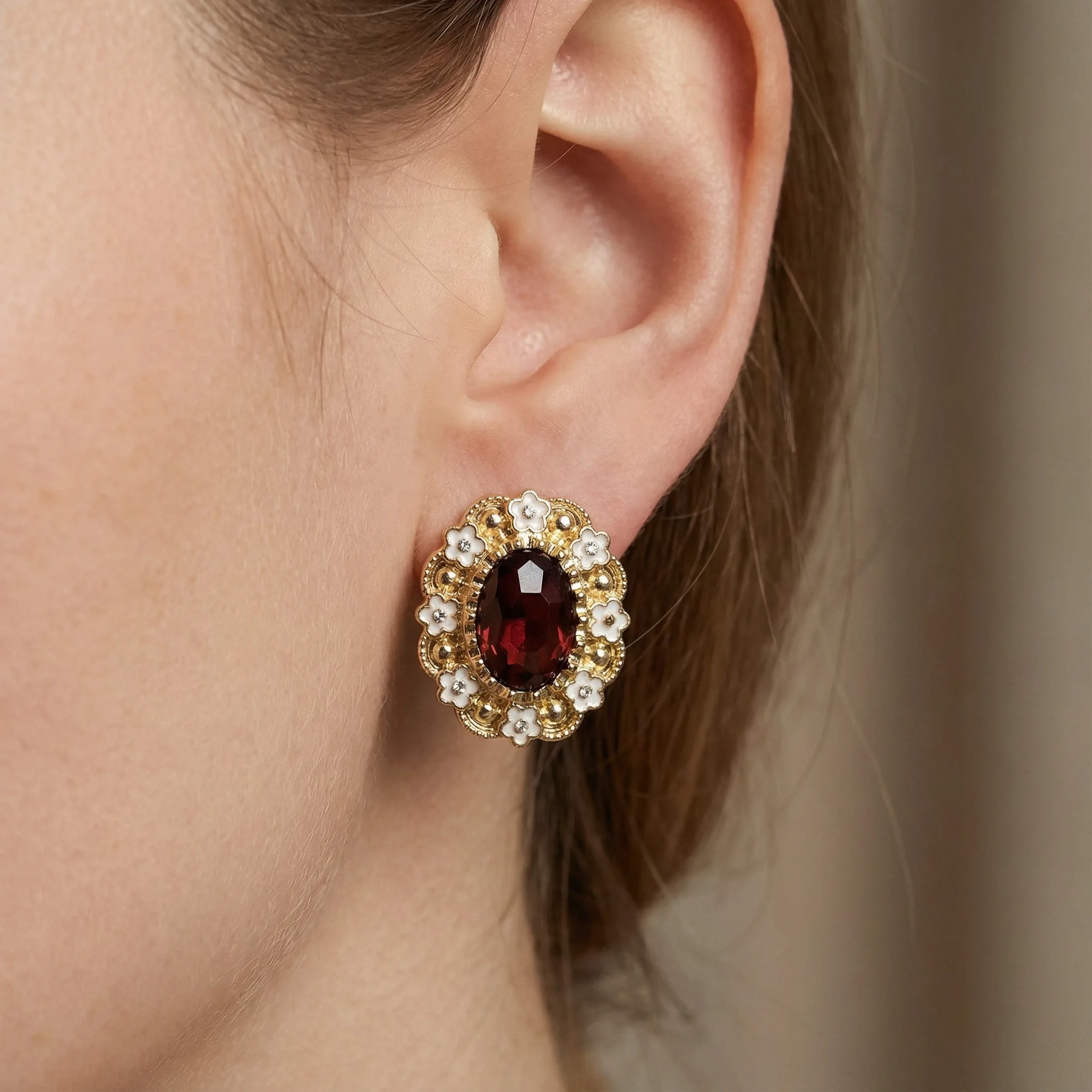 Vintage Silver Needle Dripping Oil Flower Crystal & Rhinestone Oval Stud Earrings Alloy Trendy Gift Women's Jewelry