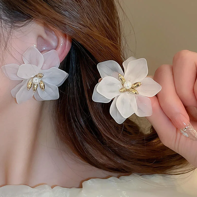 Wholesale Women Jewelry Exaggerated Cute Acrylic Large Flower Shape Earrings Elegant Fashion Earrings for Party Wedding view 2