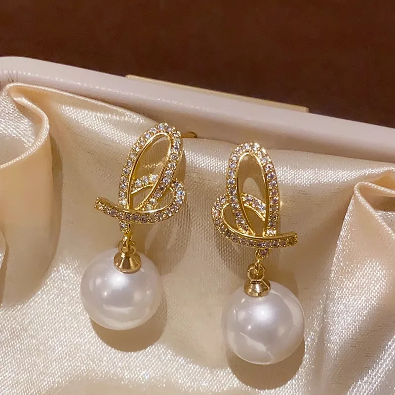 Bulk Hypoallergenic Drop Earrings Heart CZ Pearl Design Night Styling Earrings Jewelry Joias De Luxo Fancy Jewellery for Ladies view 3