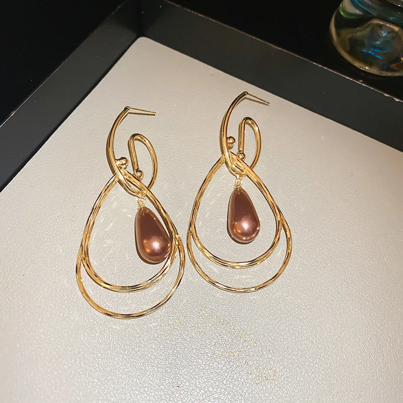 Factory Direct Earrings Fashionable and Elegant Versatile Copper Earrings Exaggerated Multi-layer Oval Drop Pearl Earring Women